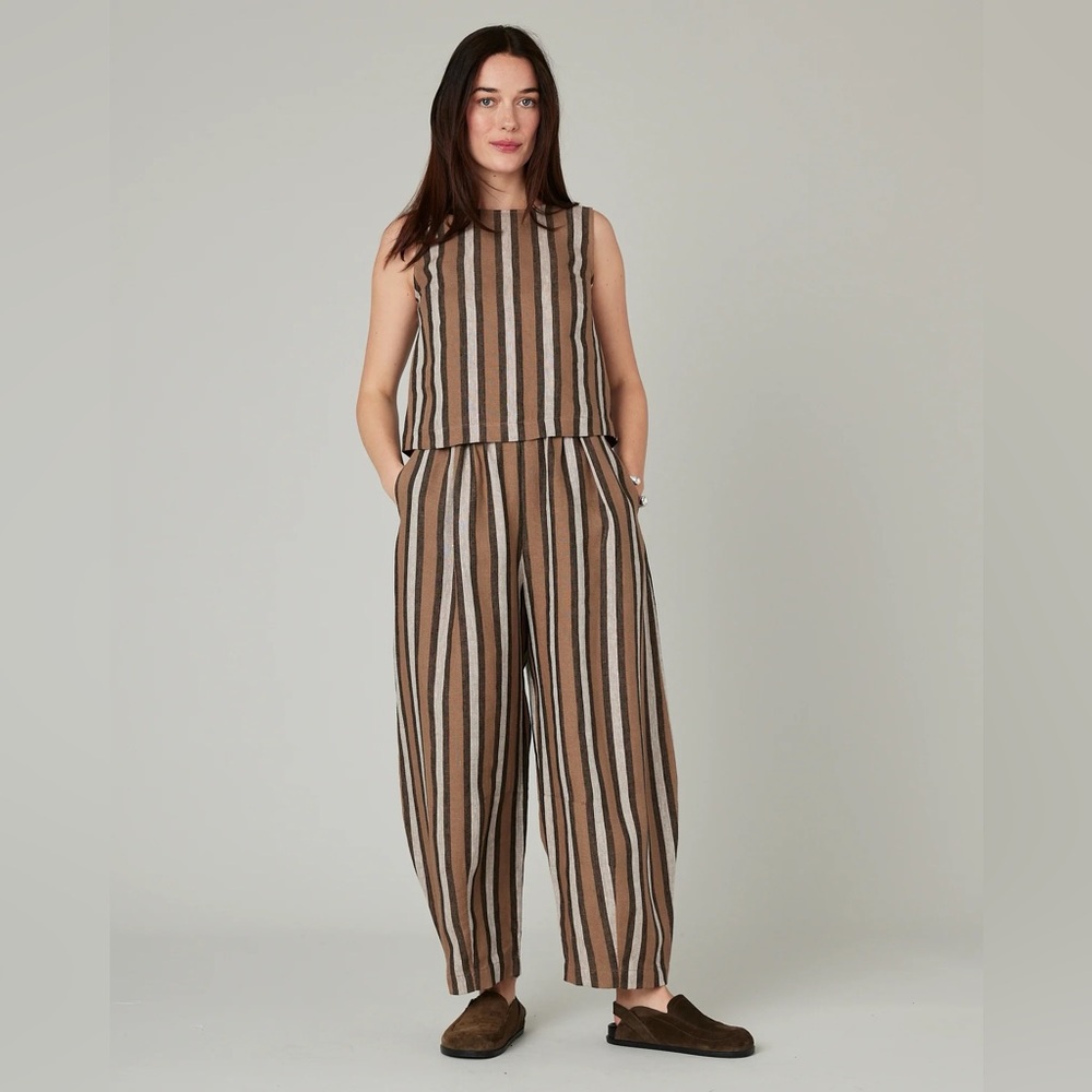 Beyond nine Daisy Pecan linen trousers